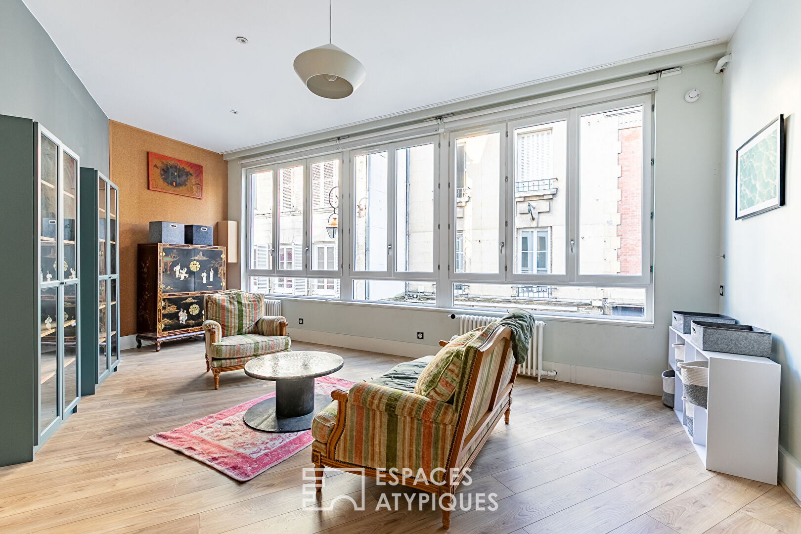 Unique ! Bel appartement rénové en centre ville historique de Compiègne