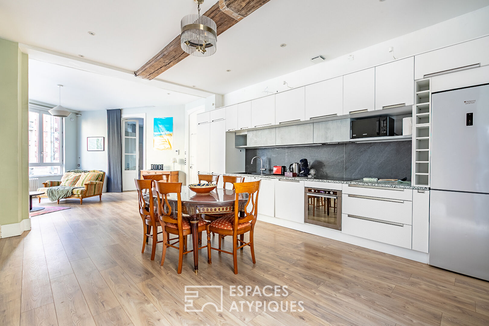 Unique ! Bel appartement rénové en centre ville historique de Compiègne