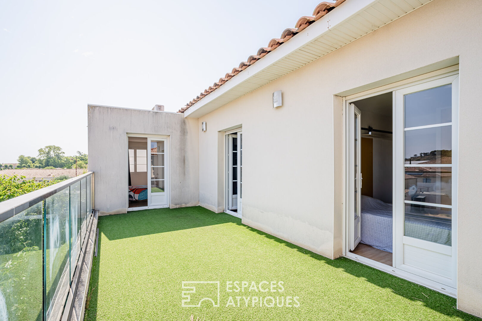 5 bedroom house with garden and swimming pool, near Narbonne