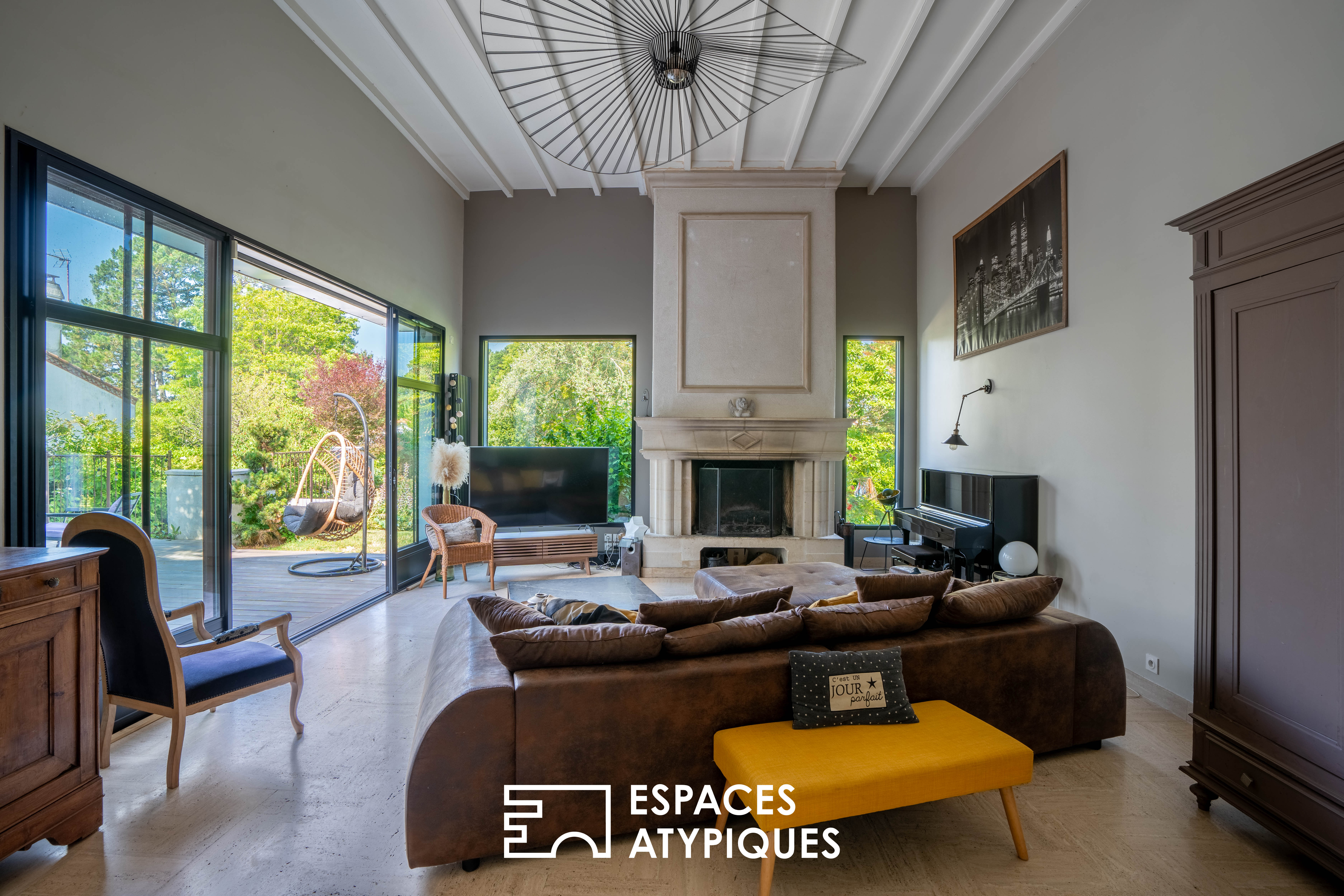 Élégance, volumes généreux et art de vivre aux portes de Nantes