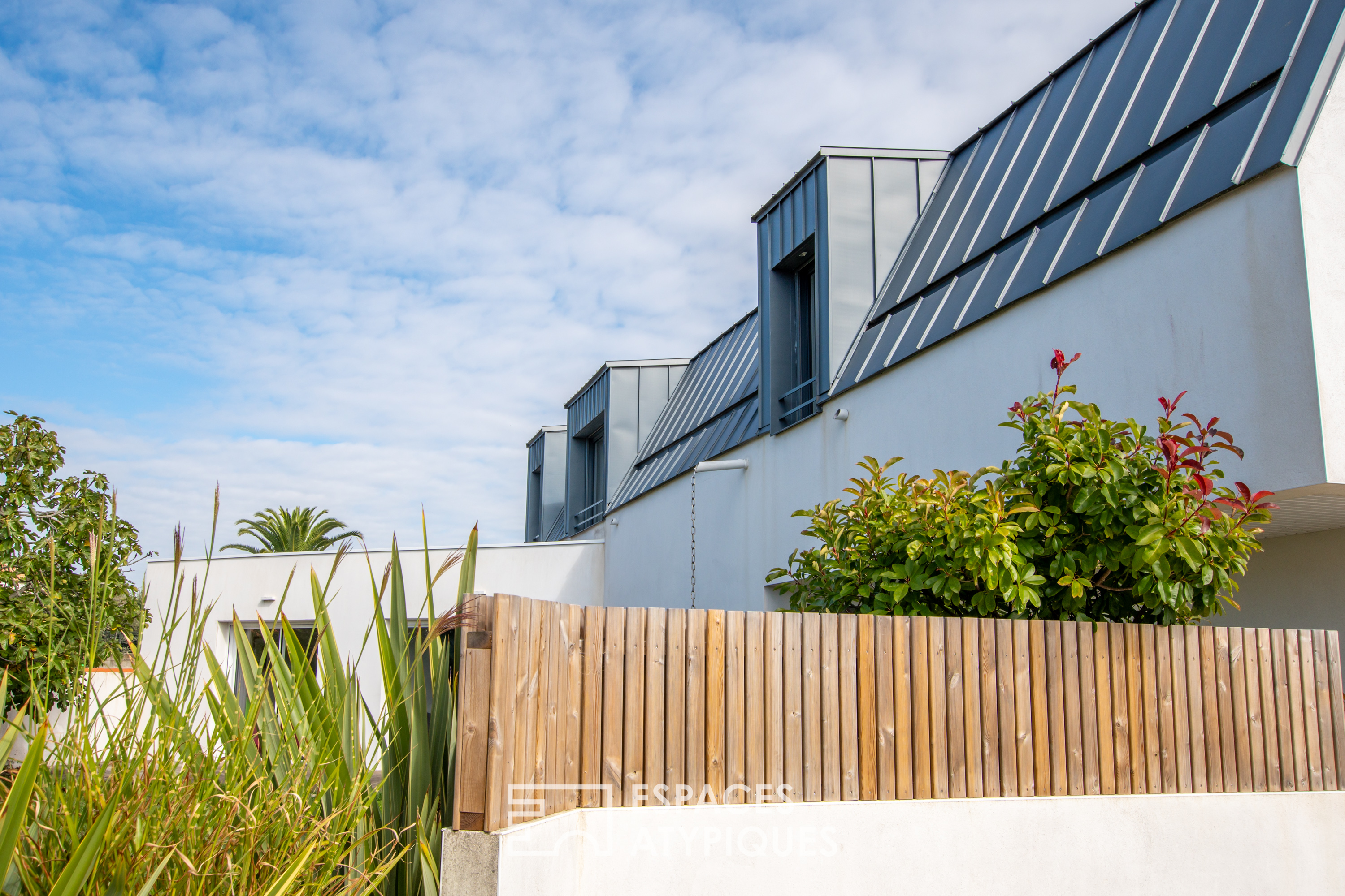 Maison d’architecte avec SPA et dépendance