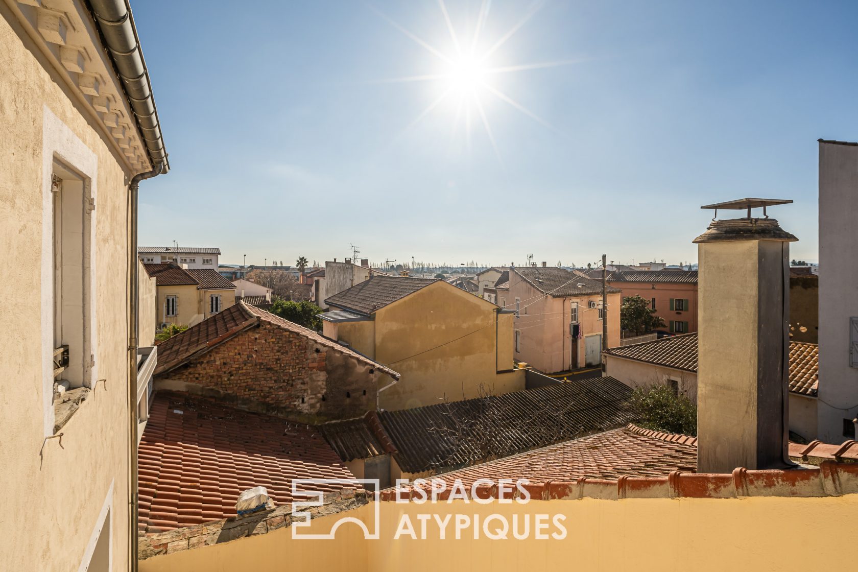 Bright and Quiet Loft with Rare Potential in Downtown Narbonne