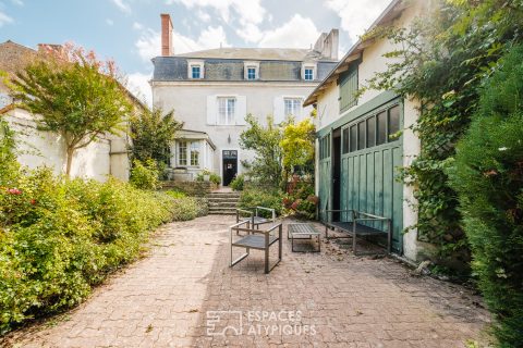 18th century mansion in the heart of the city