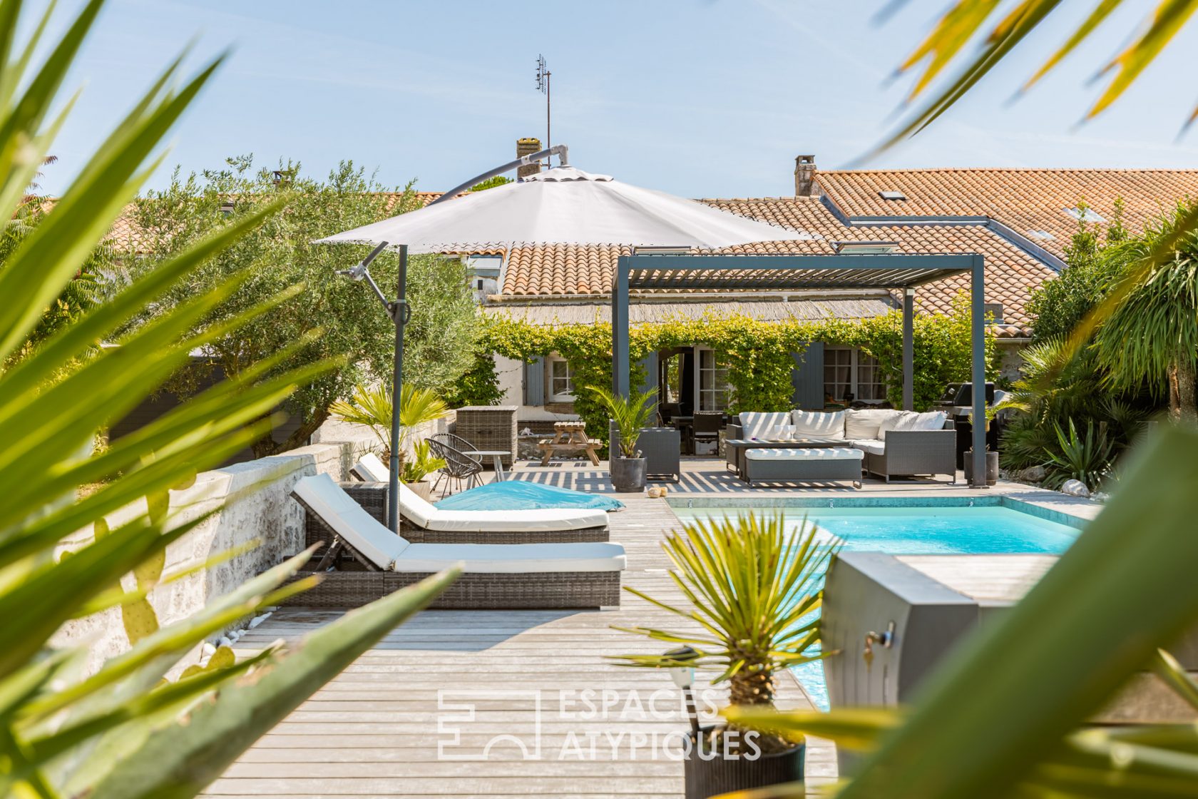Cachotière familiale à deux pas des plages