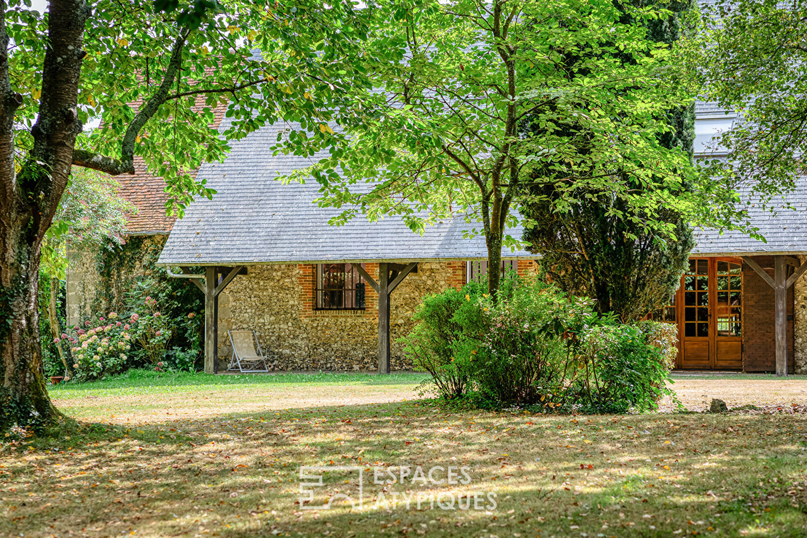 Chapelle du 12e siècle avec dépendance