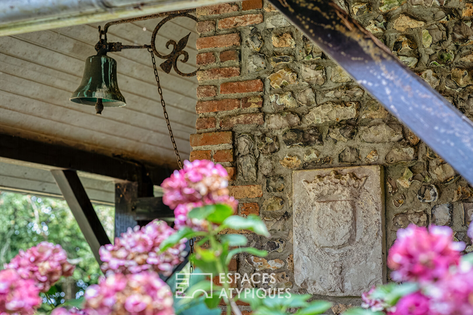 Chapelle du 12e siècle avec dépendance