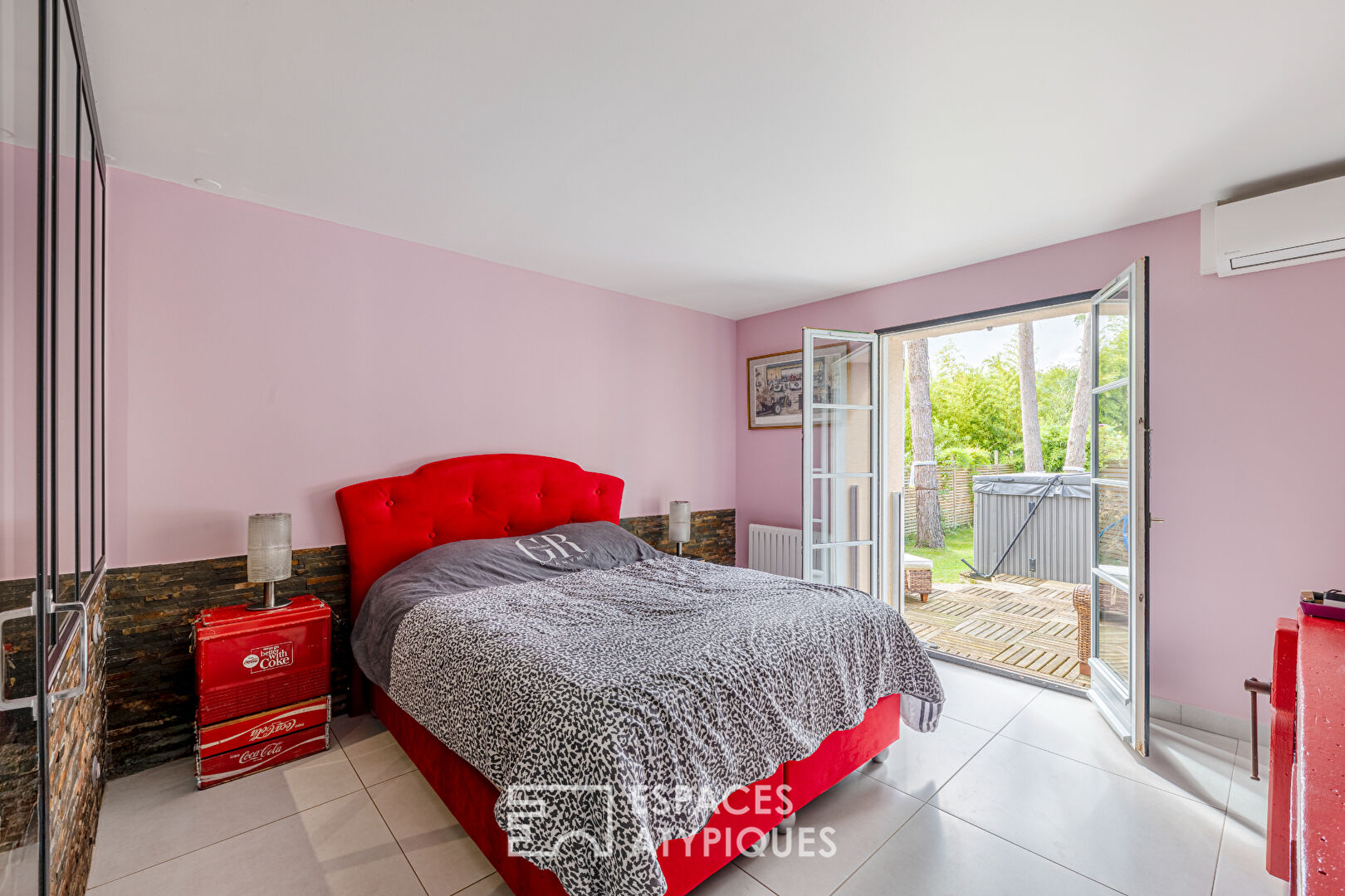 Maison lumineuse avec jacuzzi et jardin au fil de l’eau à Chevreuse