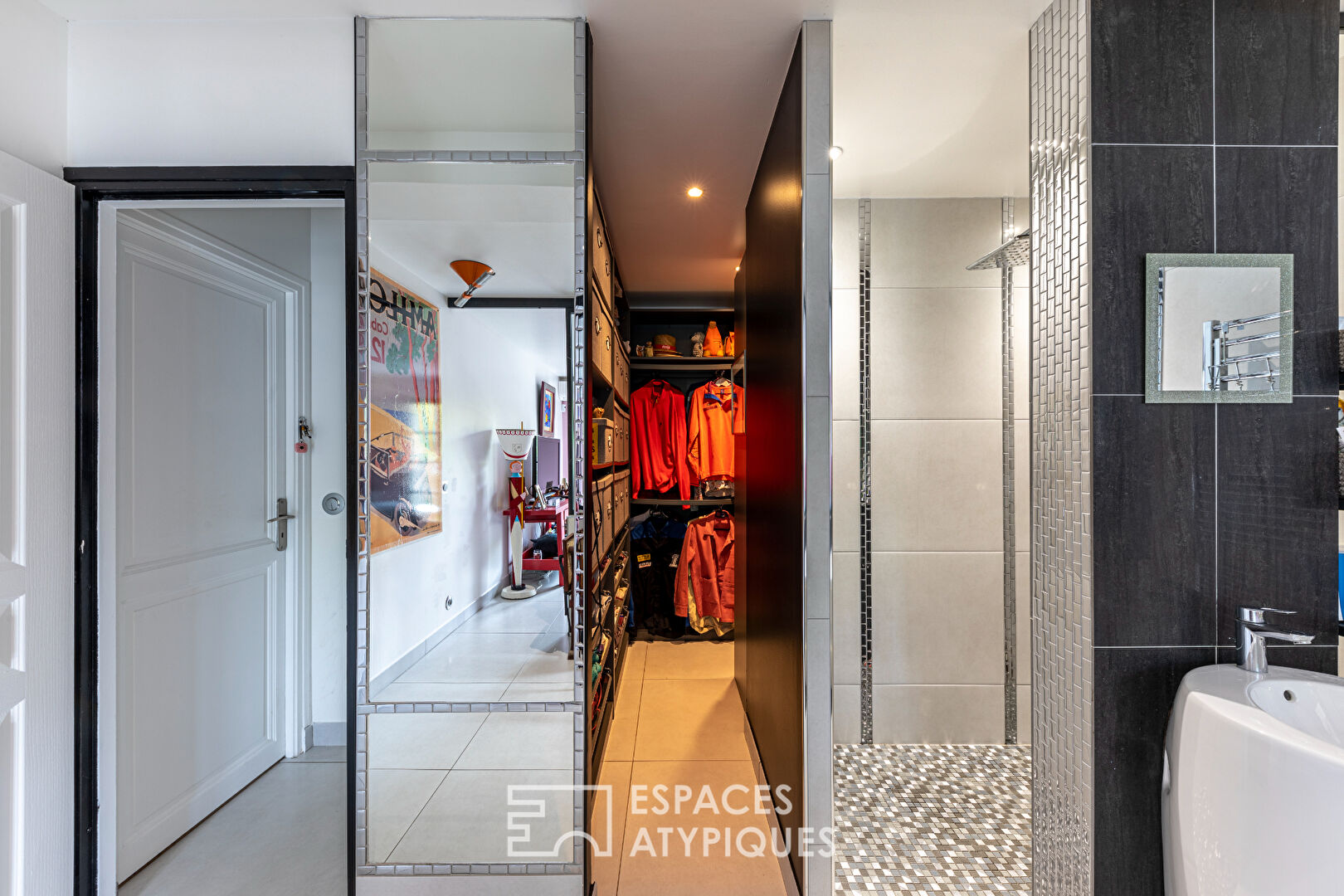 Maison lumineuse avec jacuzzi et jardin au fil de l’eau à Chevreuse