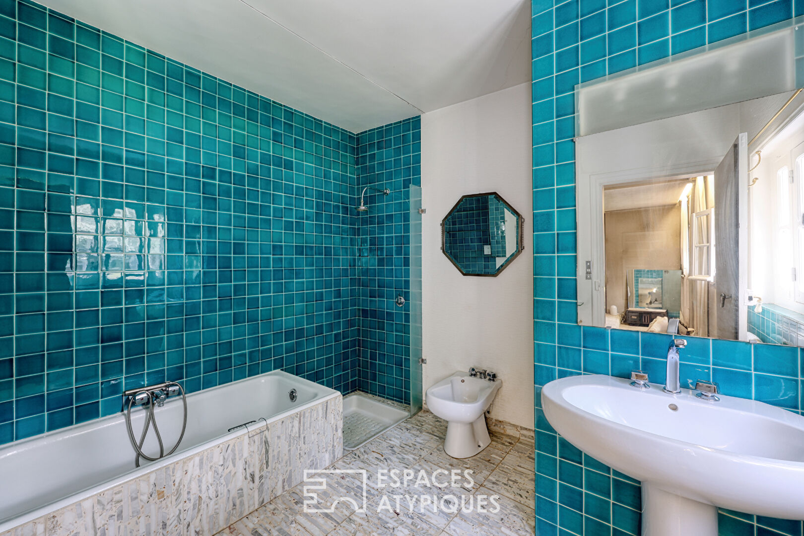 Beautiful character property in the heart of Santerre