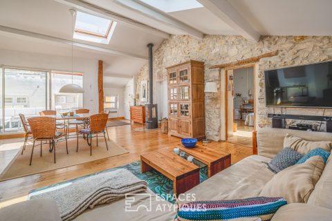Top-floor loft with terrace and contemplative view of the cathedral