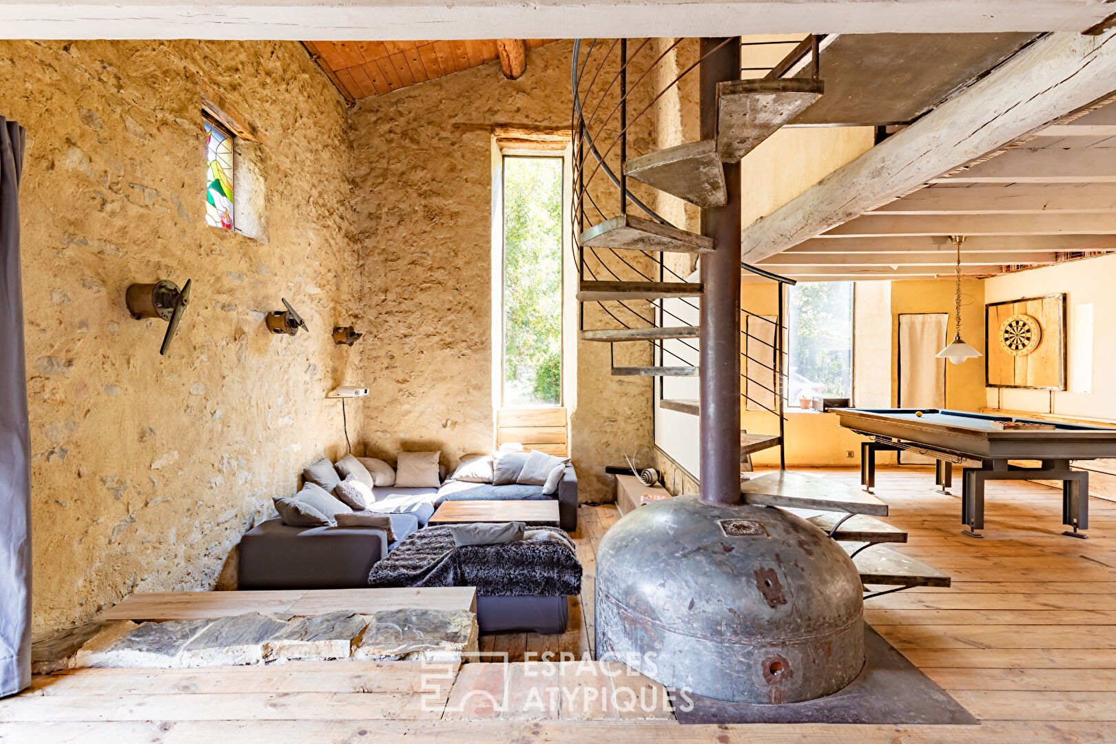 Exceptional eco-hamlet in a Natura 2000 zone, hidden from view