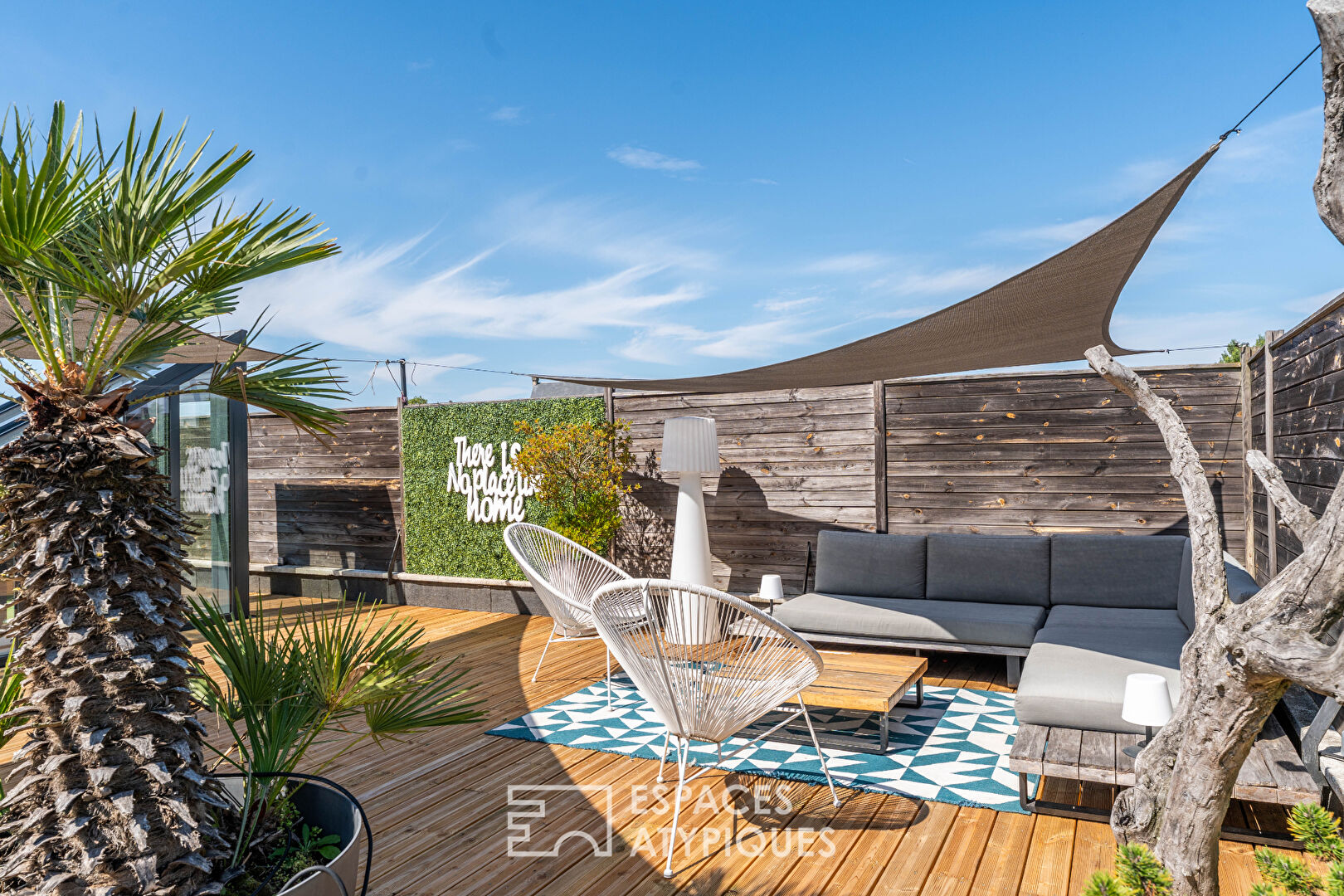 Loft with roof terrace on the edge of Plessis-Robinson