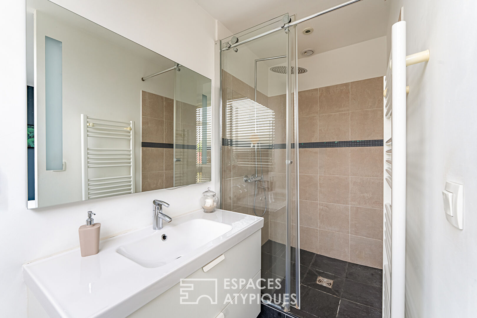 Loft with roof terrace on the edge of Plessis-Robinson