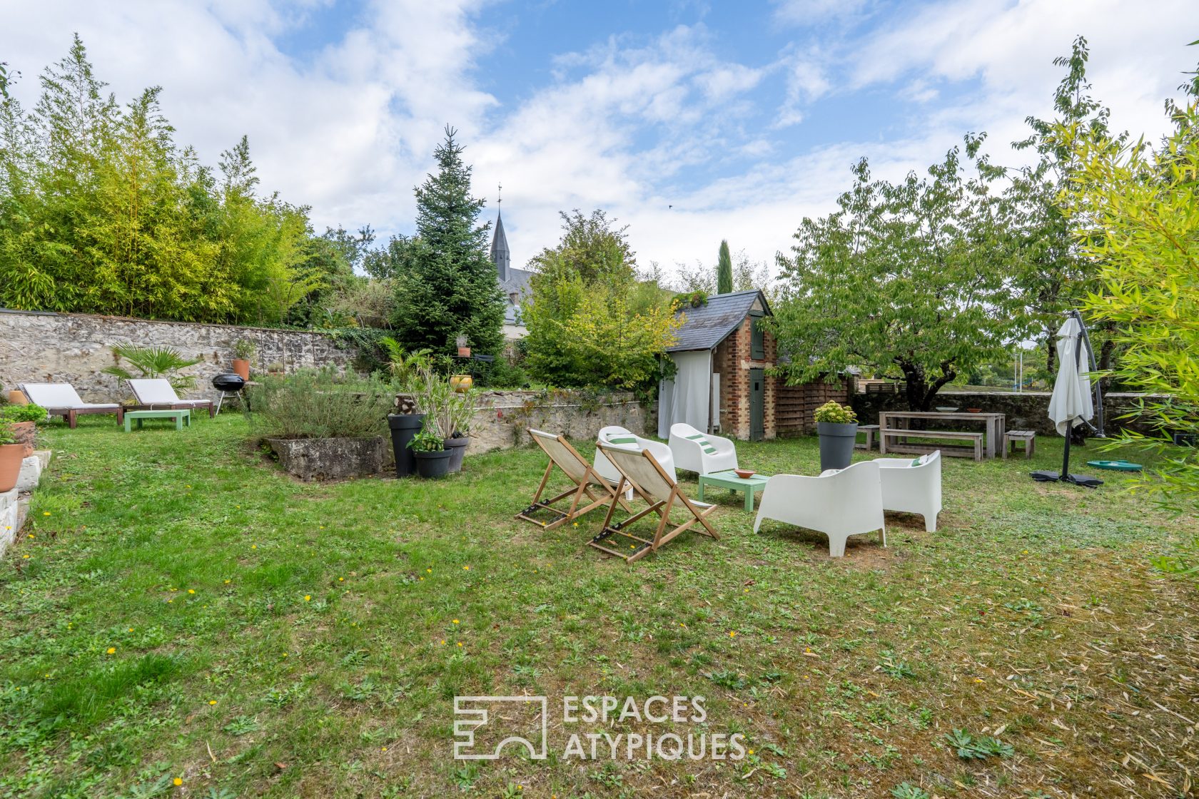 Maison familiale rénovée avec jardin