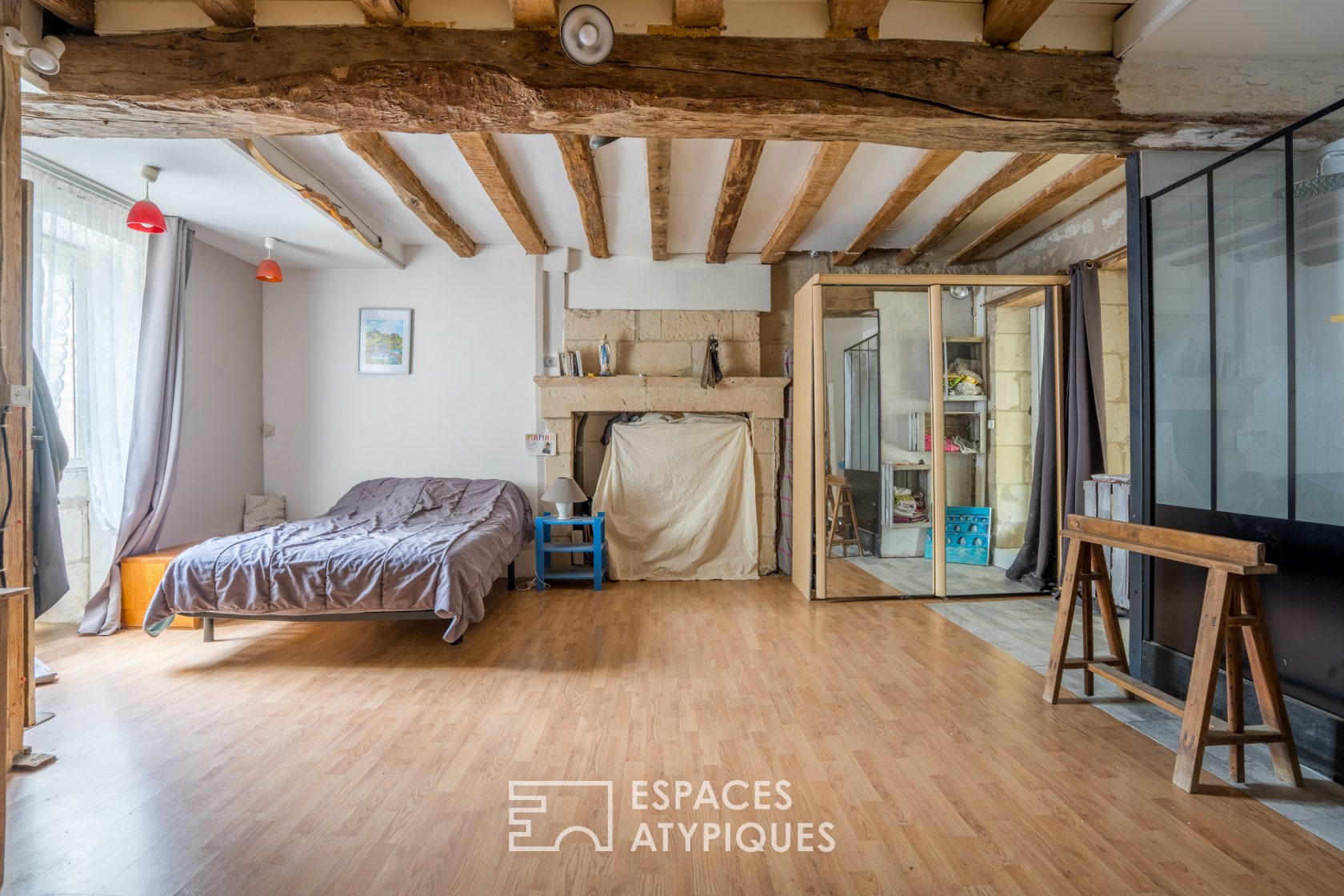 Maison de caractère à flanc de coteau