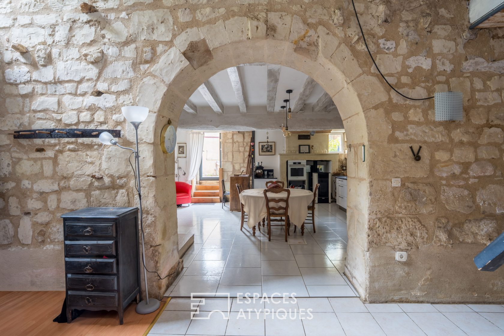 Maison de caractère à flanc de coteau