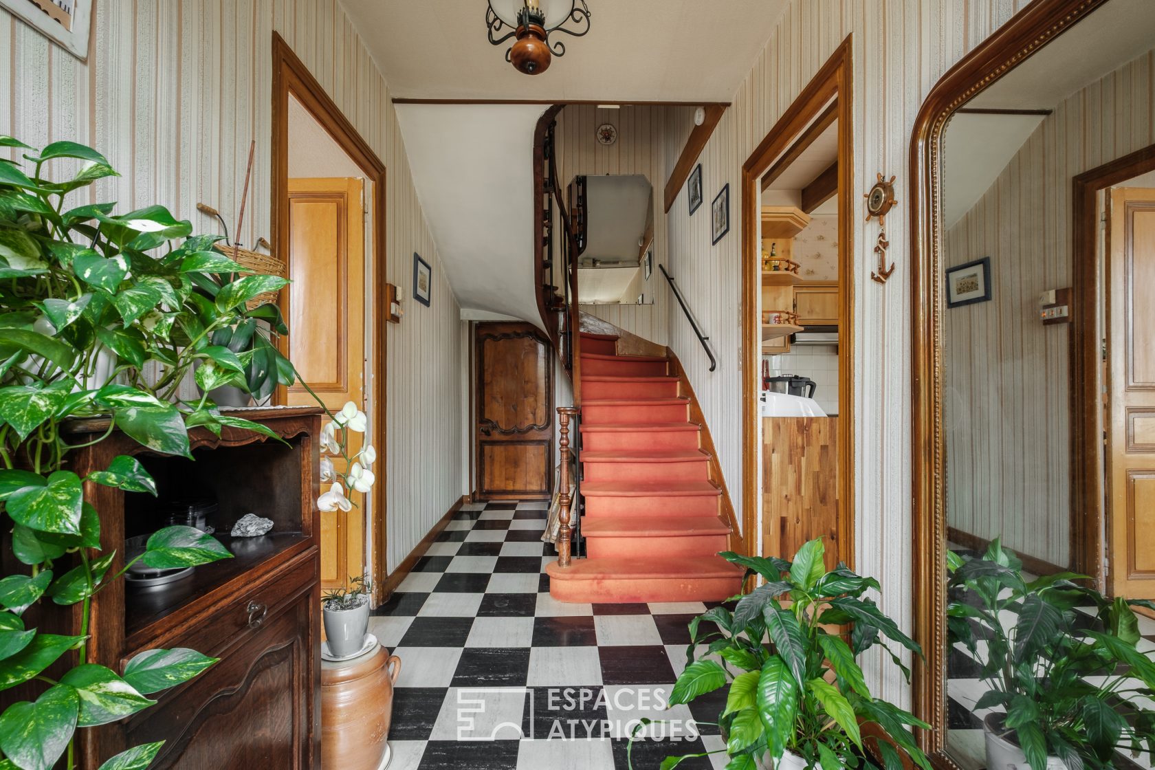 Maison bourgeoise à réinventer, en centre bourg de Migné-Auxances