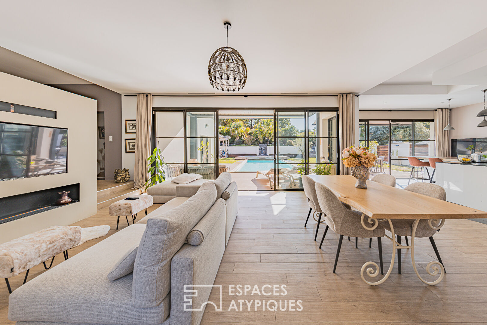 Remarquable Villa contemporaine aux portes du Pyla