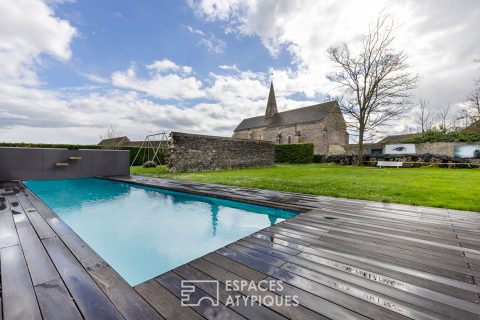 Contemporary architect-designed house with park and swimming pool