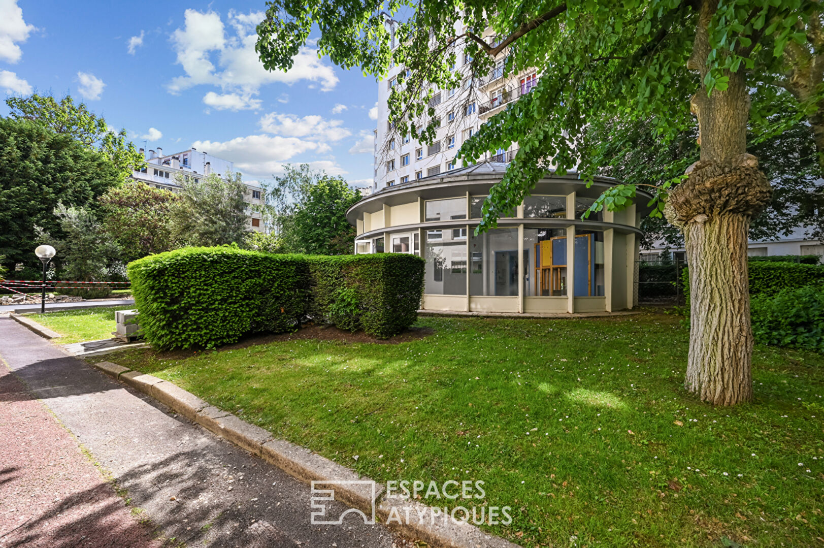 15th arrondissement, unusual and atypical house Saint-Charles district