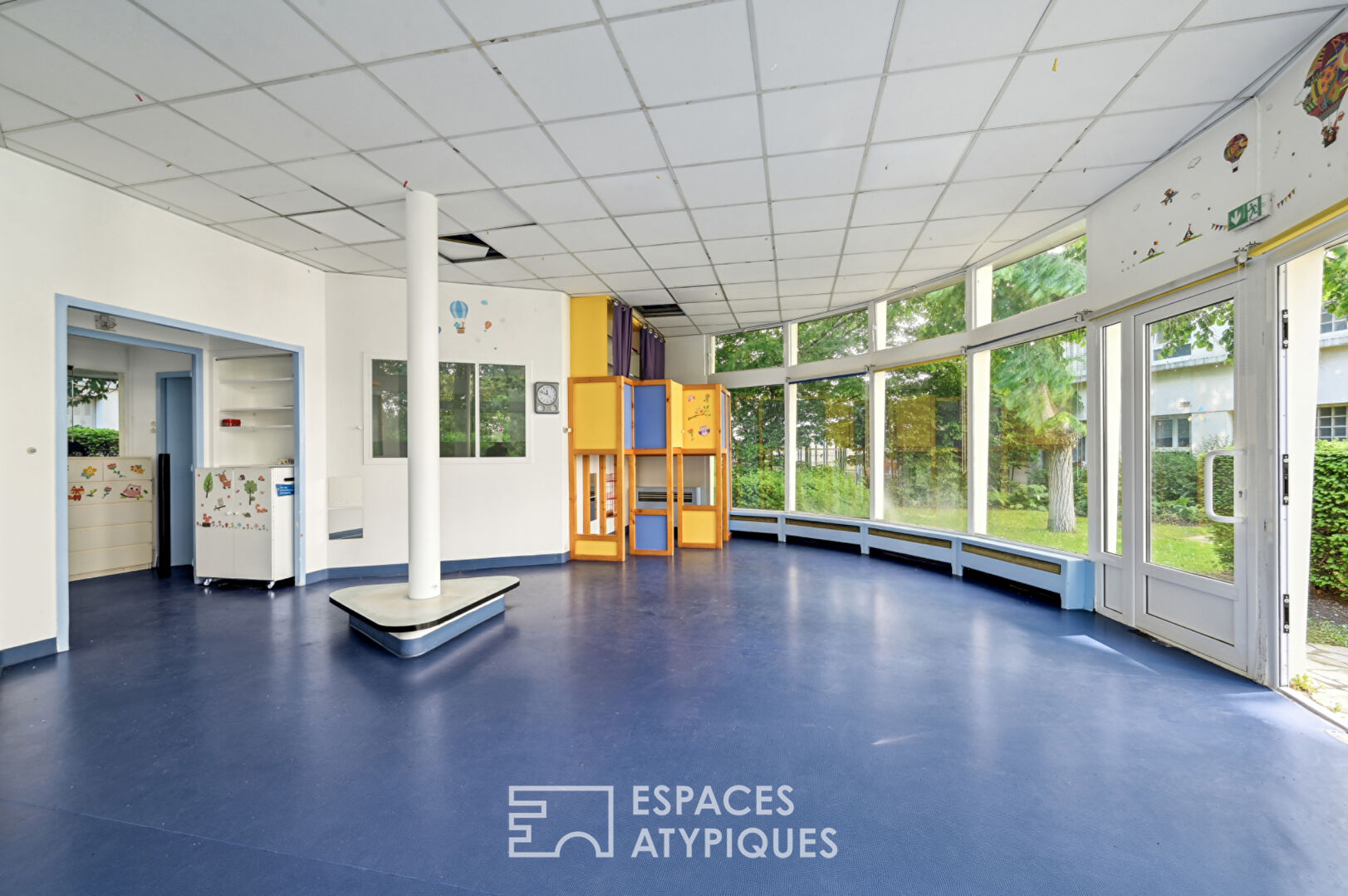 15th arrondissement, unusual and atypical house Saint-Charles district