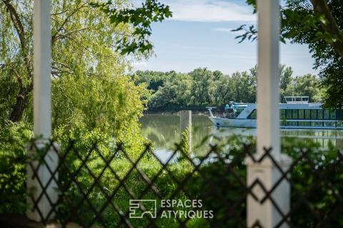 Ancienne épicerie transformée avec vue Garonne et jardin
