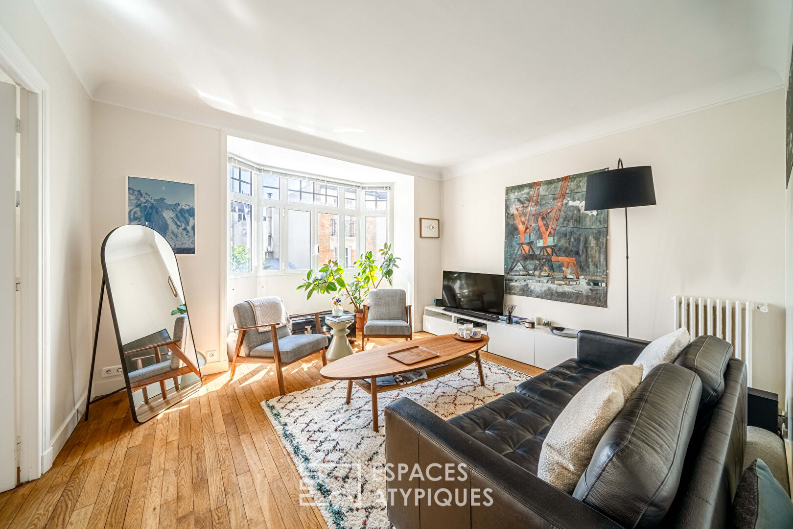 Appartement lumineux et calme dans un immeuble art déco