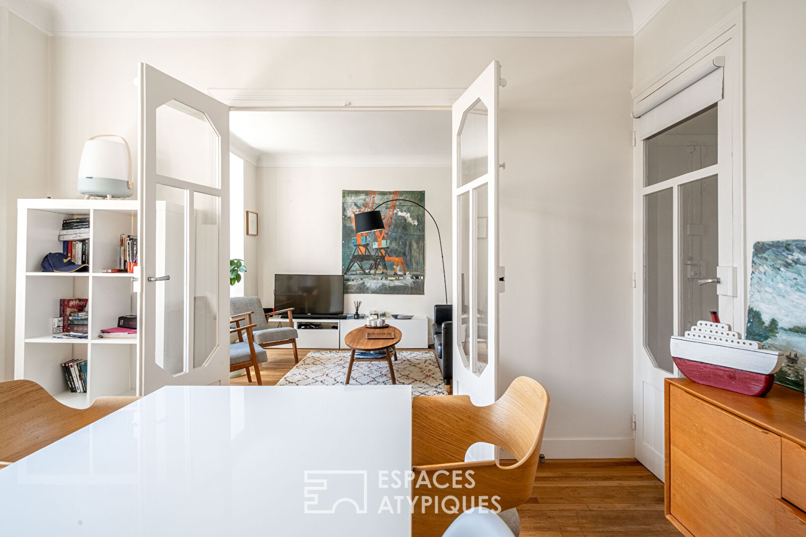 Appartement lumineux et calme dans un immeuble art déco
