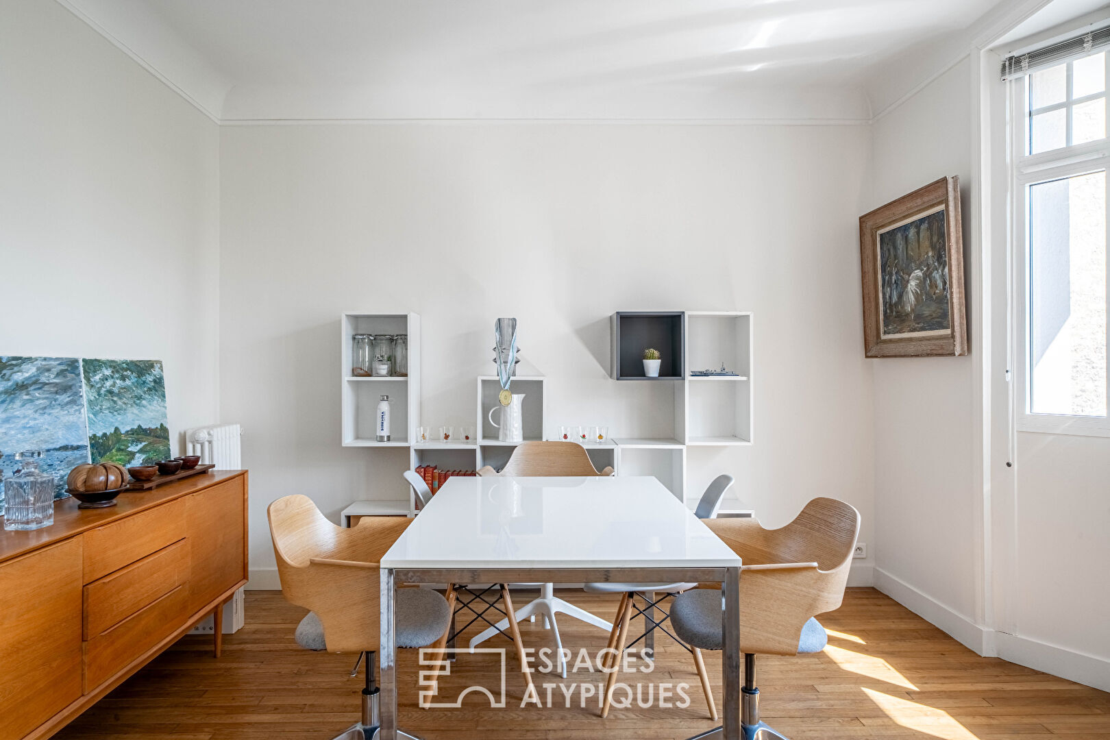 Appartement lumineux et calme dans un immeuble art déco