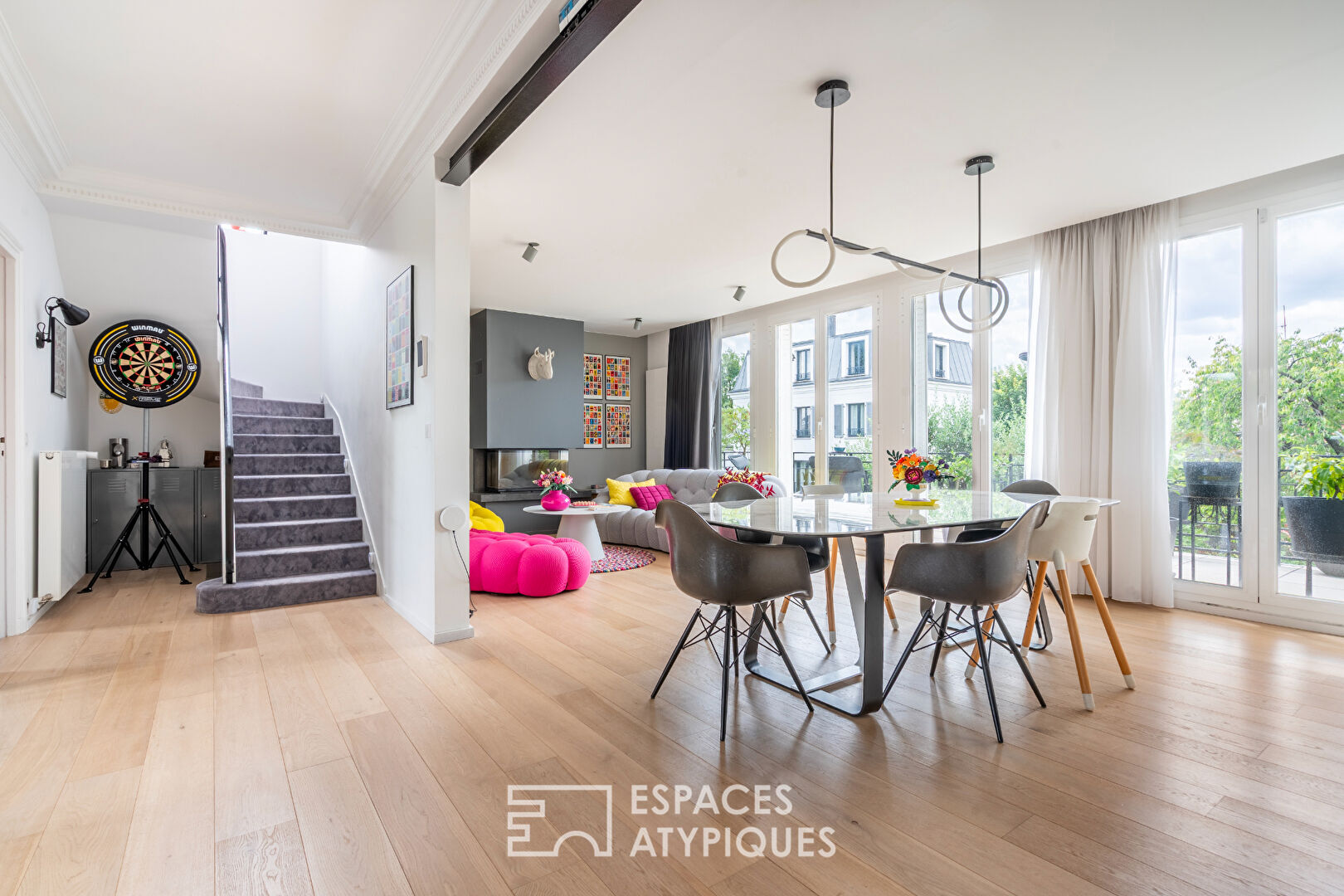 Family home with exceptional volumes