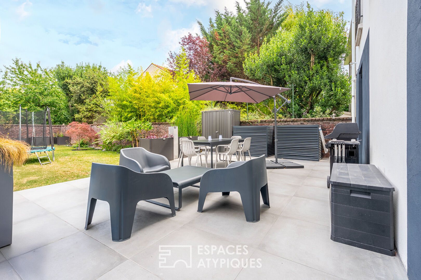 Family home with exceptional volumes