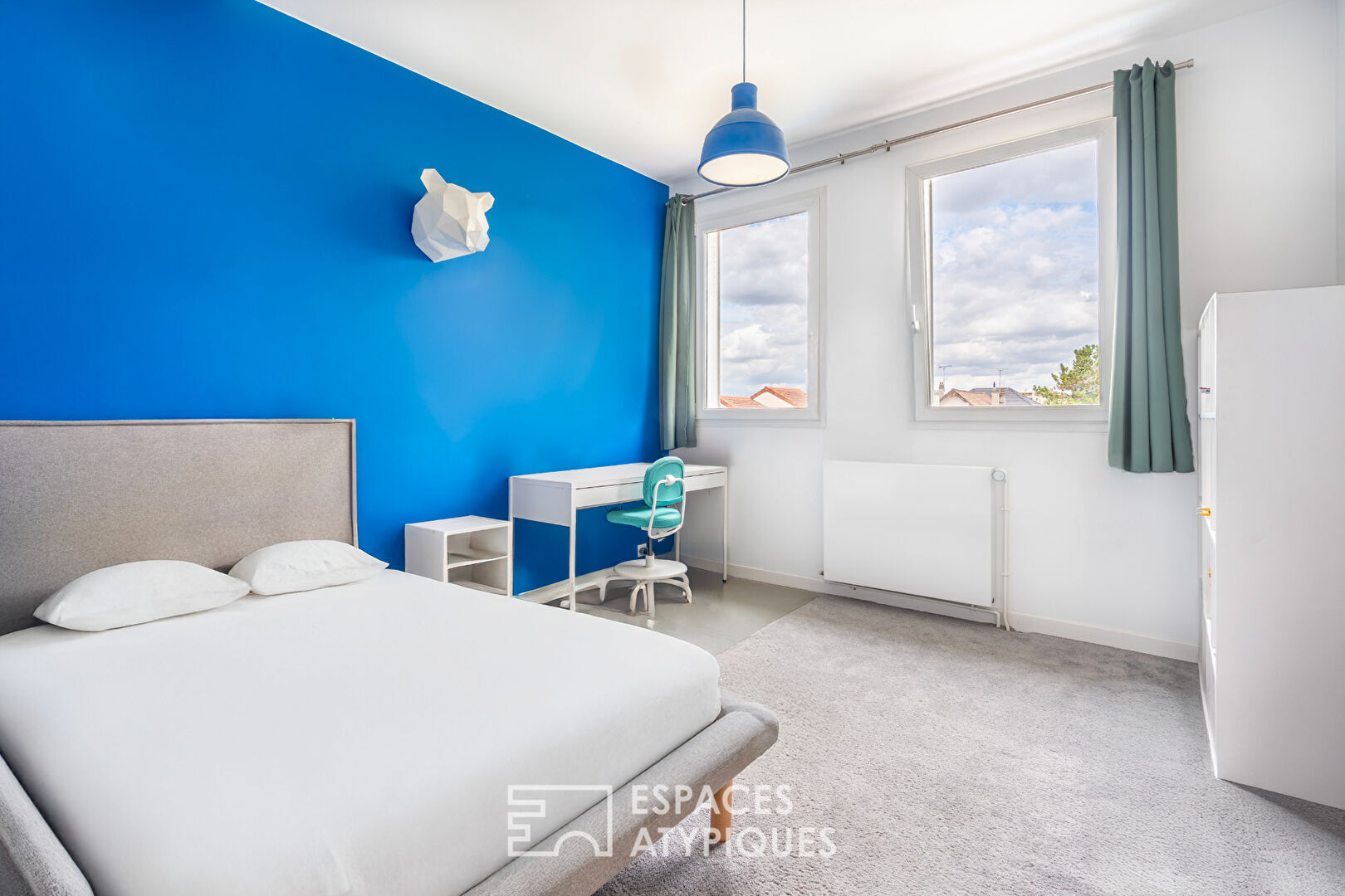 Family home with exceptional volumes