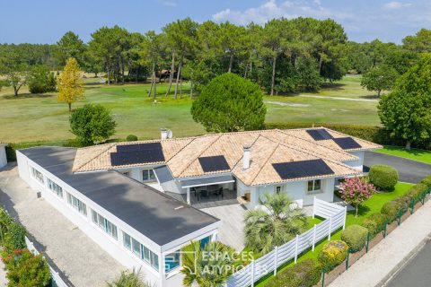Contemporary villa overlooking the golf course and its unique swimming pool