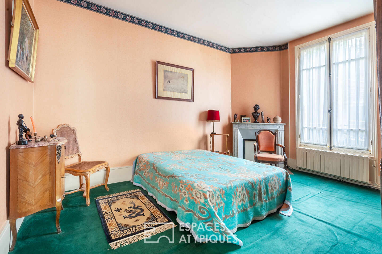 Maison avec bureaux et atelier aux volumes exceptionnels