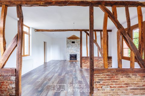 Corps de ferme avec belle longère et annexe