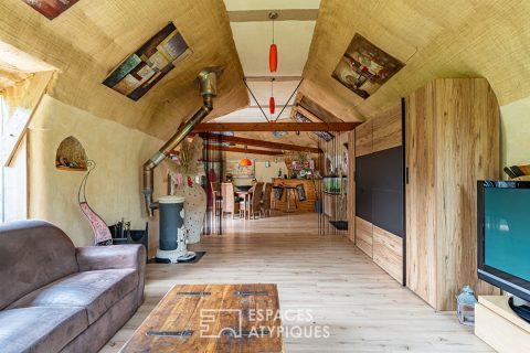 The straw-walled house, an ecological setting in Sonchamp
