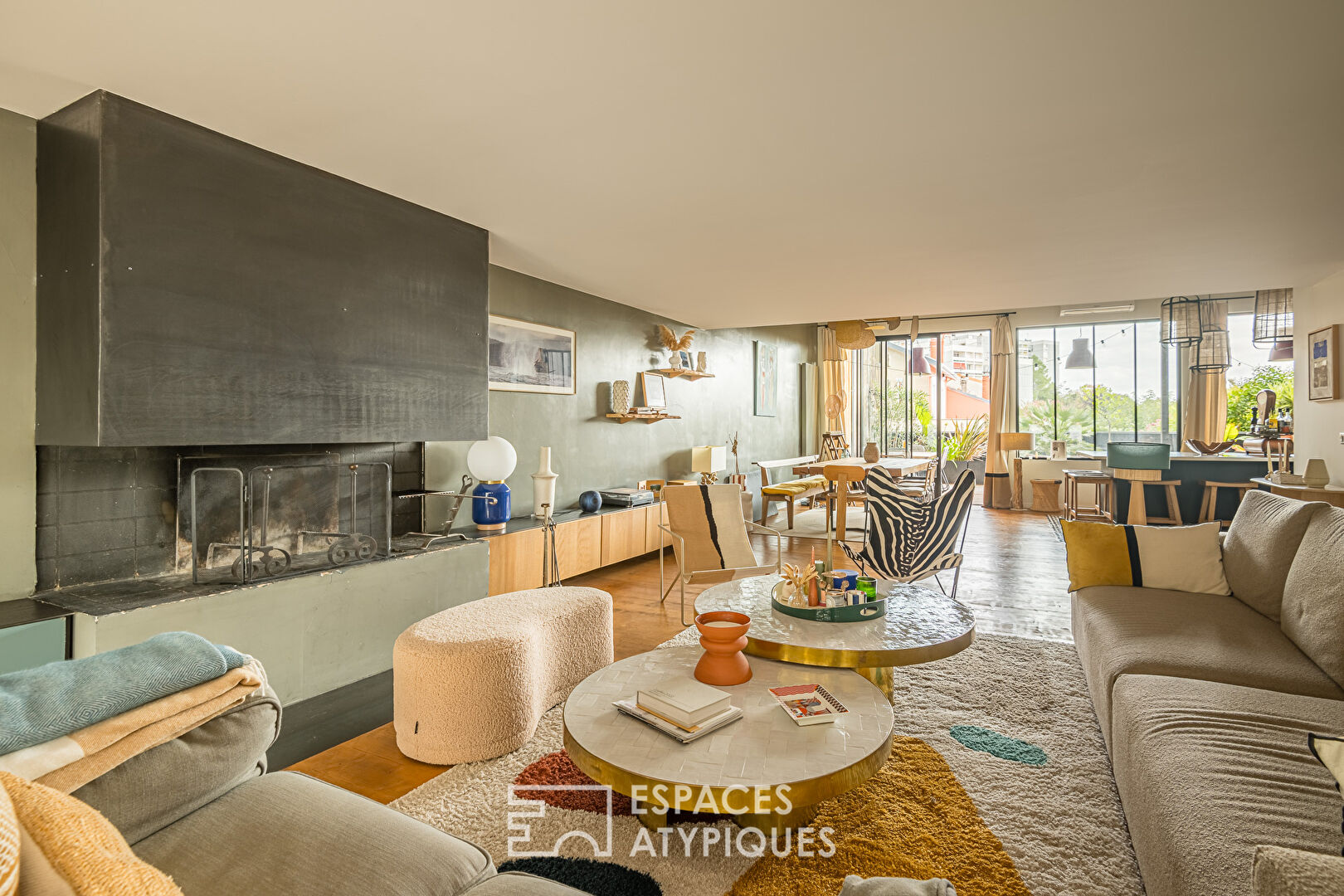 Grand loft contemporain avec terrasses proche Nansouty