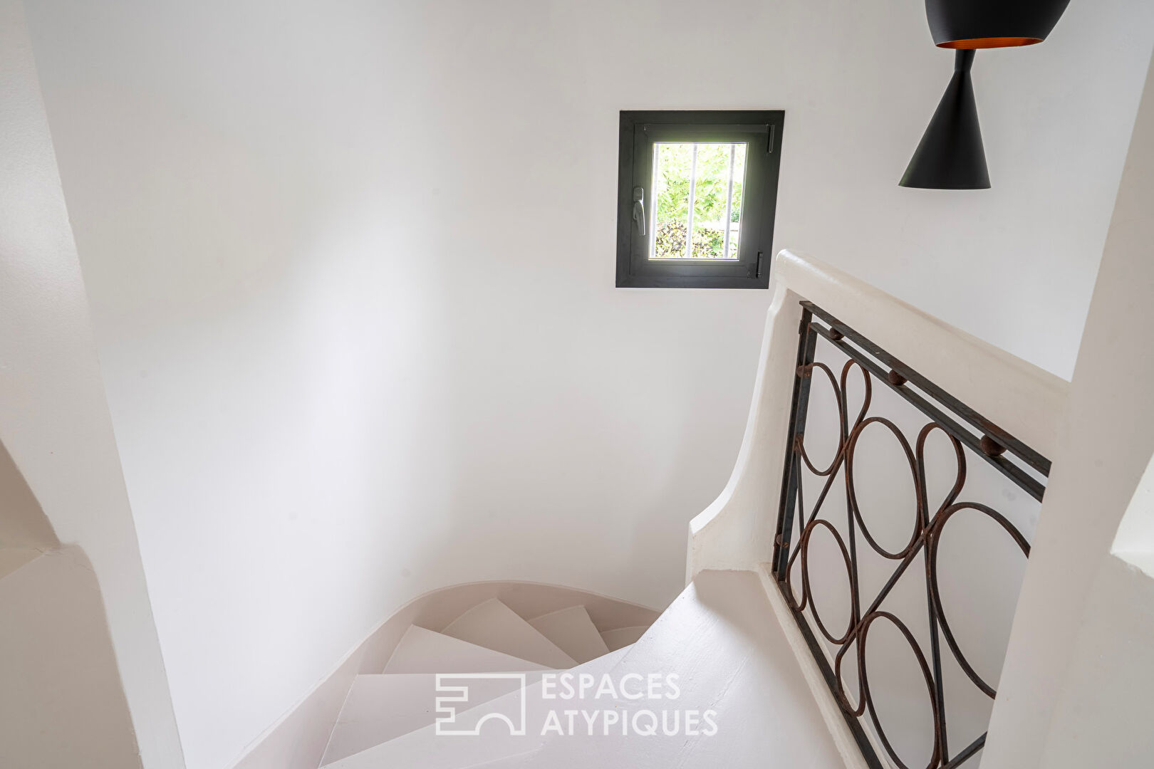 Maison d’architecte confidentielle à La Varenne Saint-Hilaire