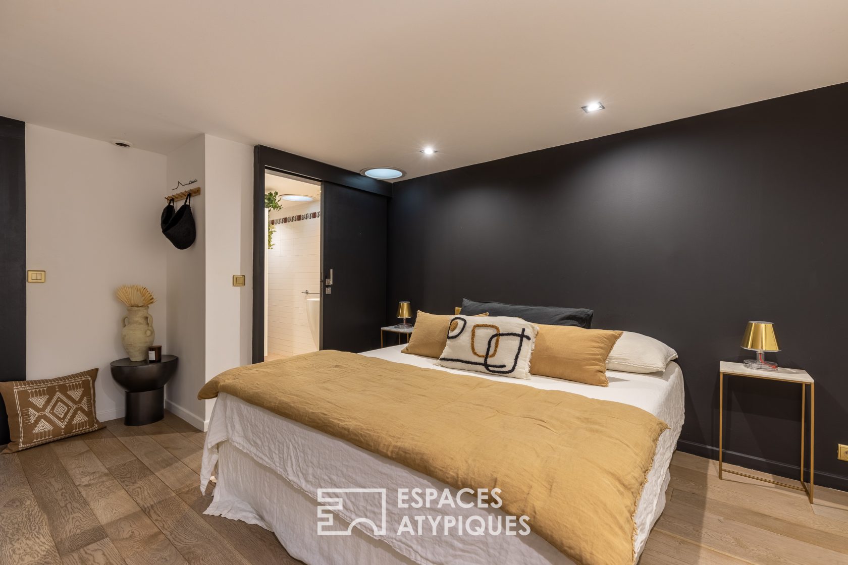 Appartement de caractère à deux pas des remparts