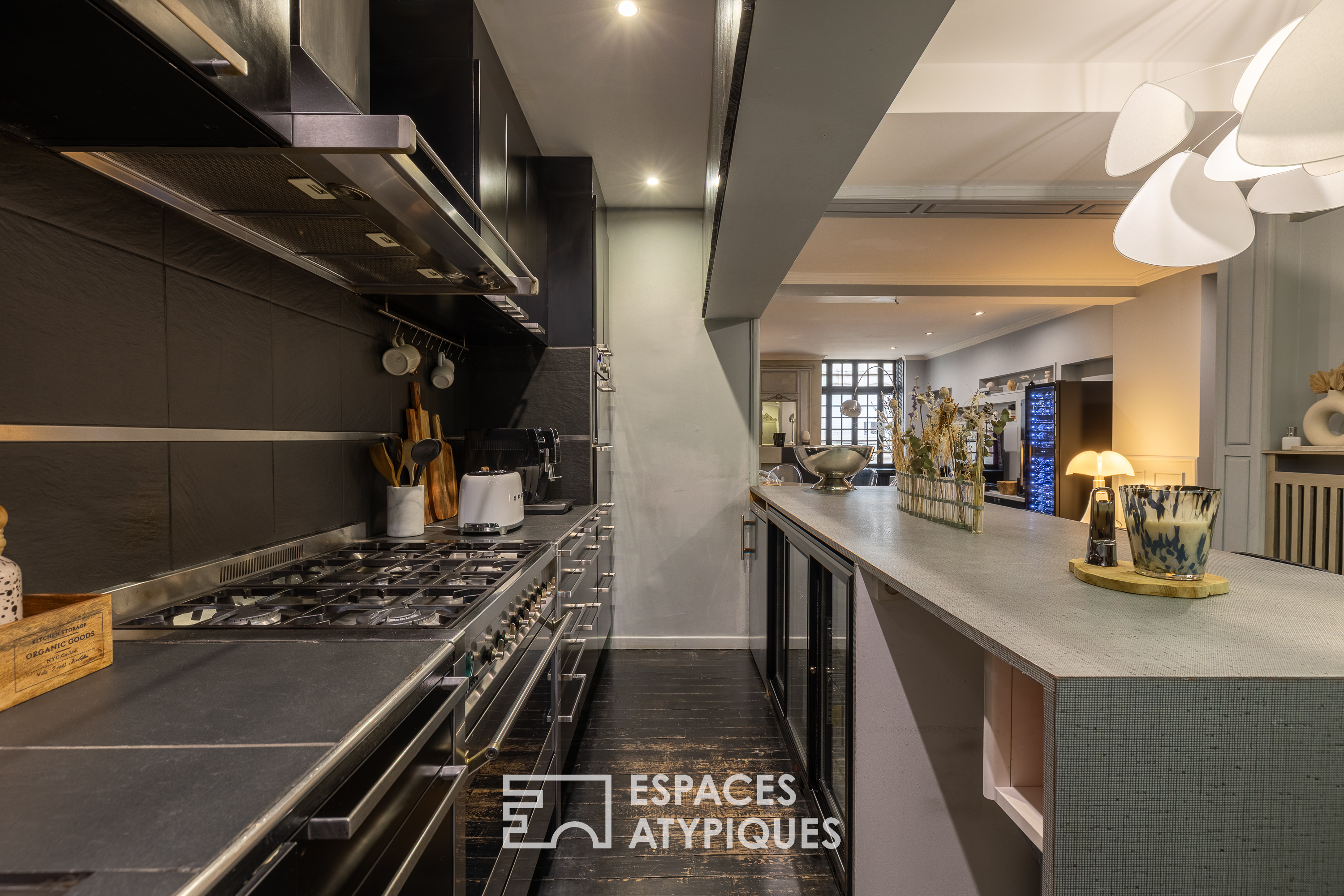 Characterful flat just a stone’s throw from the ramparts