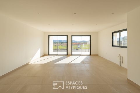 New single-story house in Thézan-des-Corbières: modern comfort and natural setting