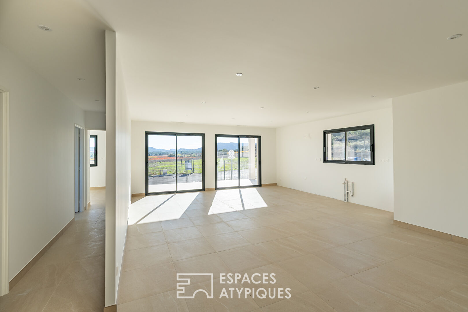 Maison neuve de plain-pied à Thézan-des-Corbières : confort moderne et cadre nature