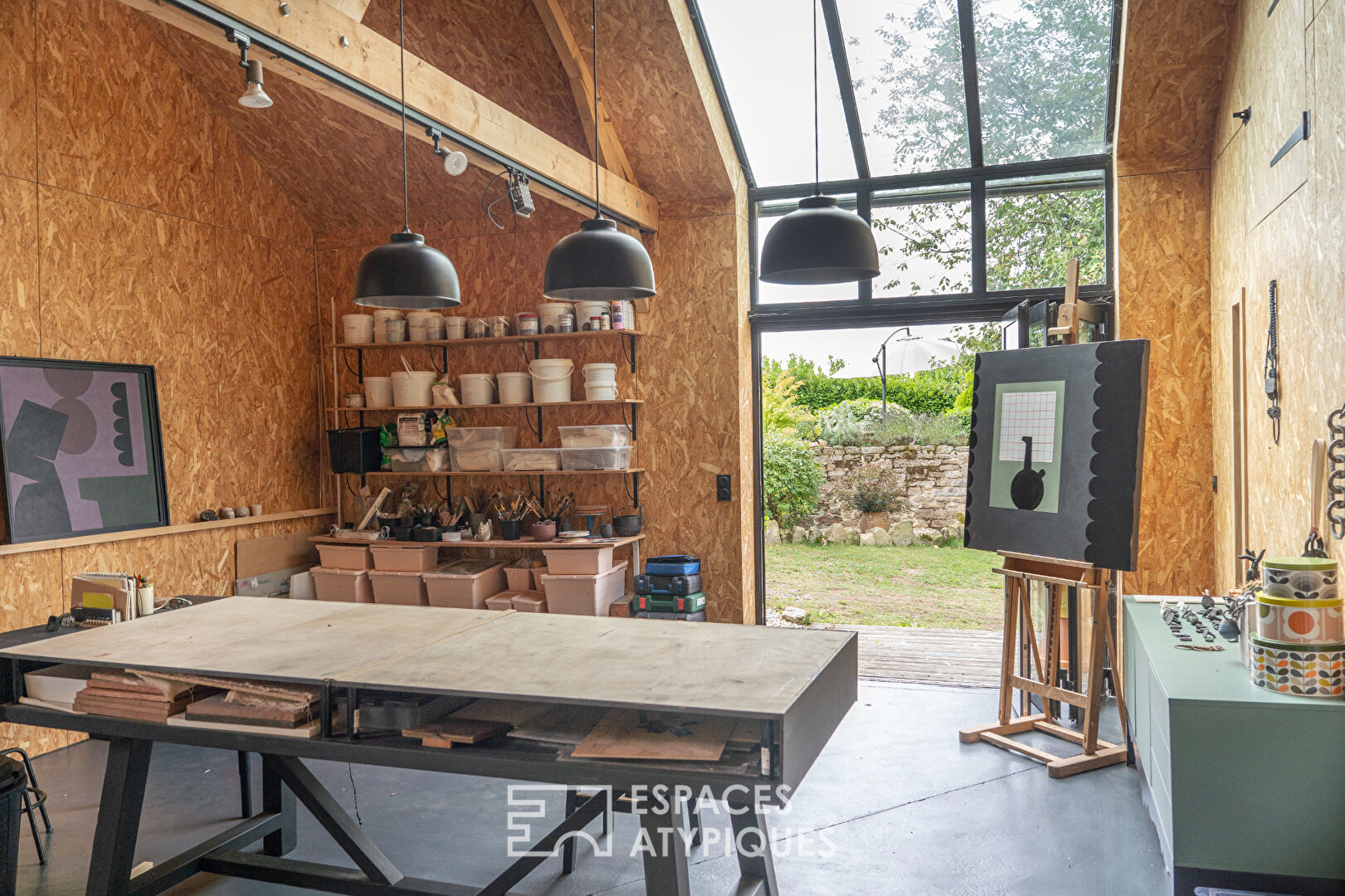 Charmante longère, son atelier d’artiste et sa dépendance en pierre