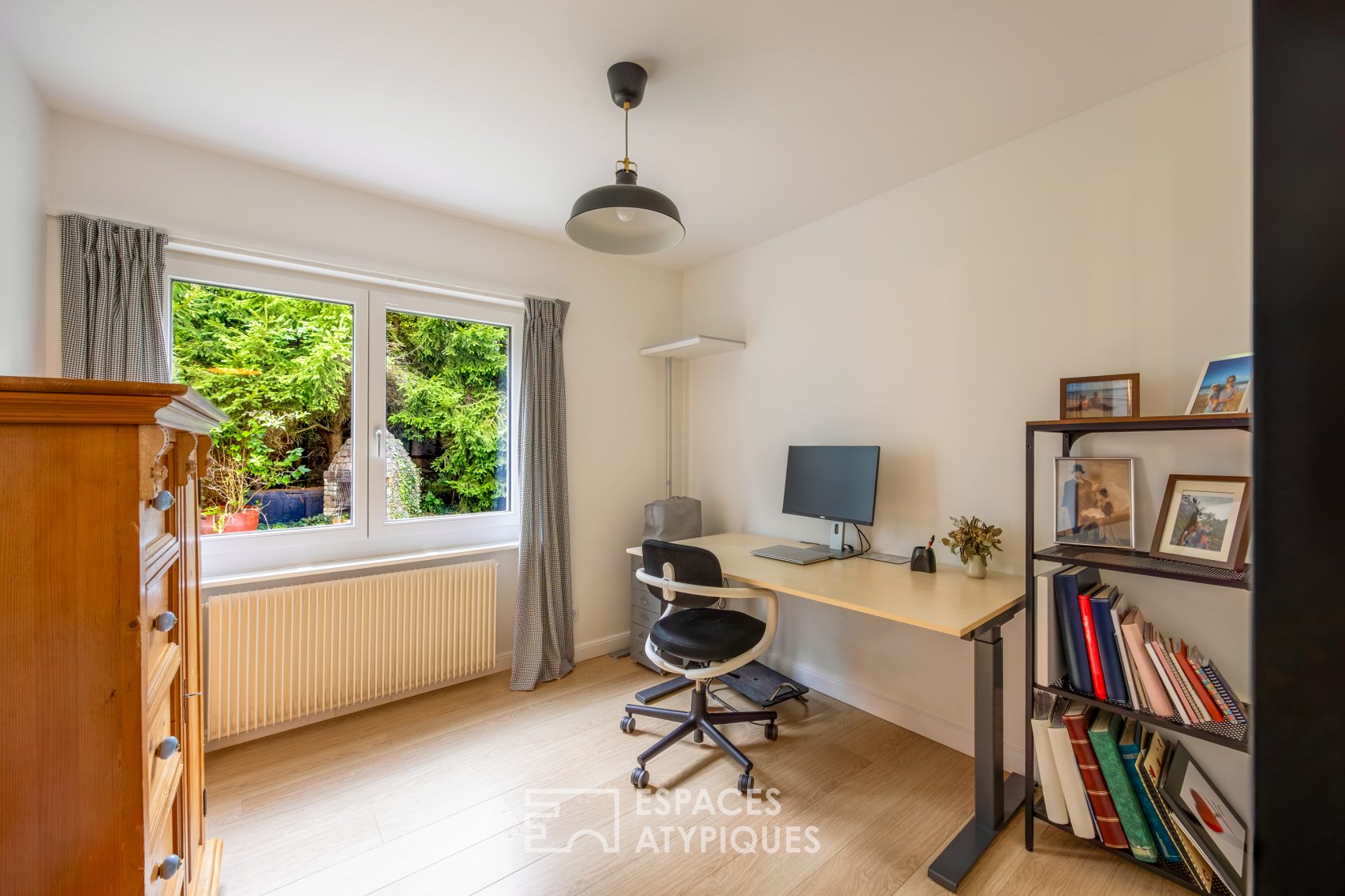 Renovated house with pool and large grounds on the Swiss border