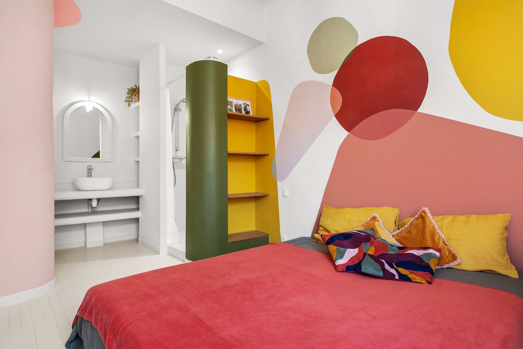 Maison de ville au charme indéniable et son jardin