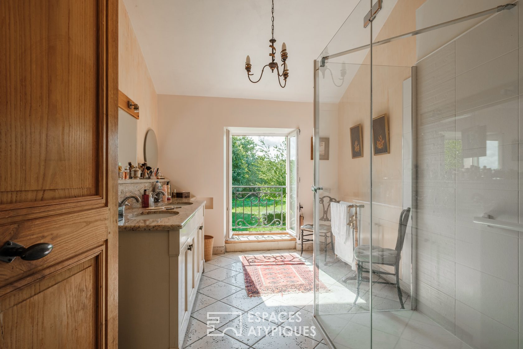 Manoir Historique près de Poitiers