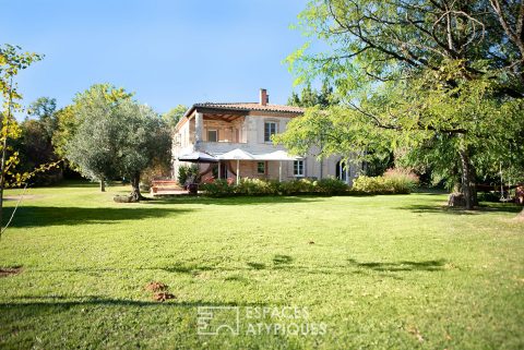 Maison de caractère avec dépendance et parc arboré