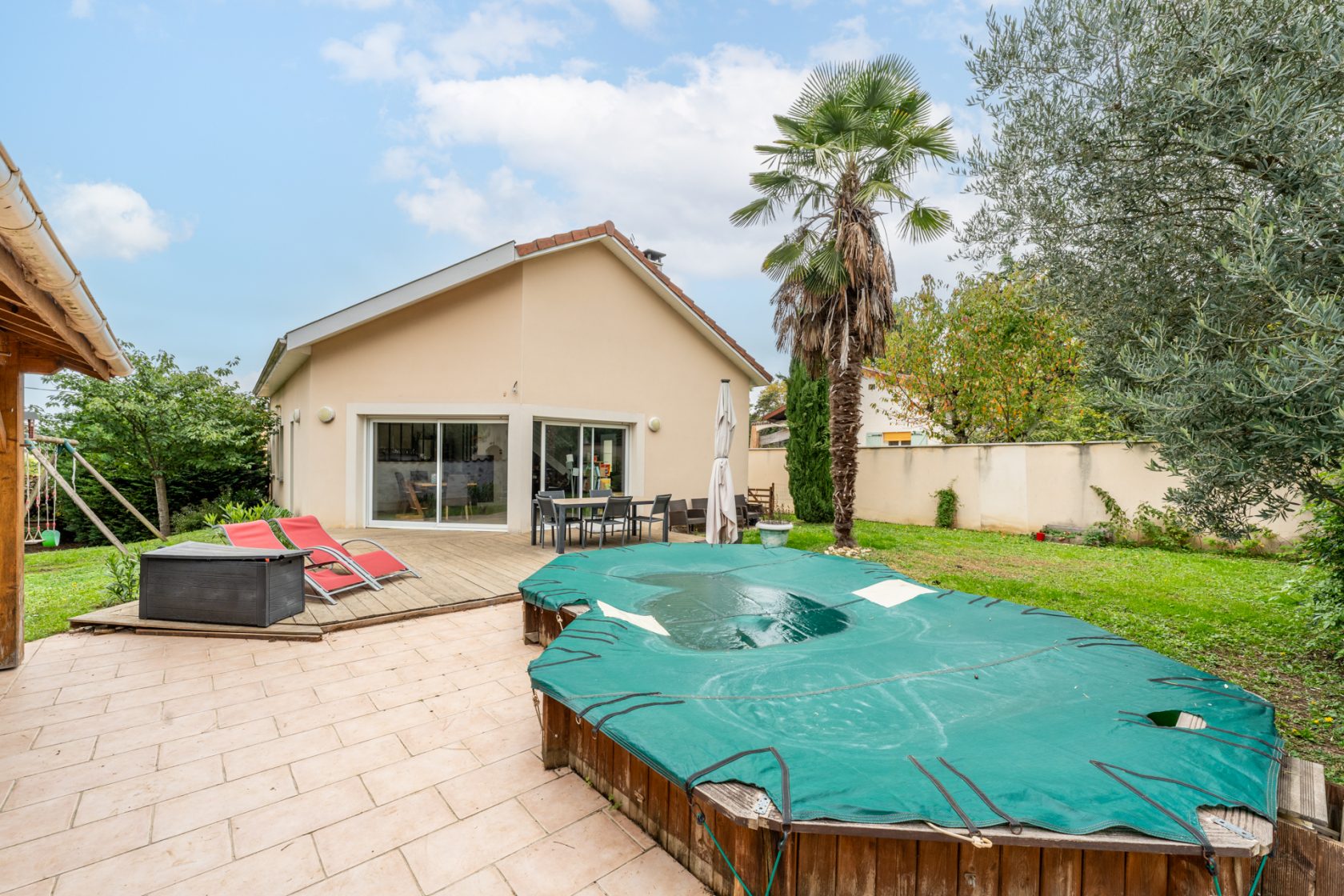 Maison contemporaine avec jardin