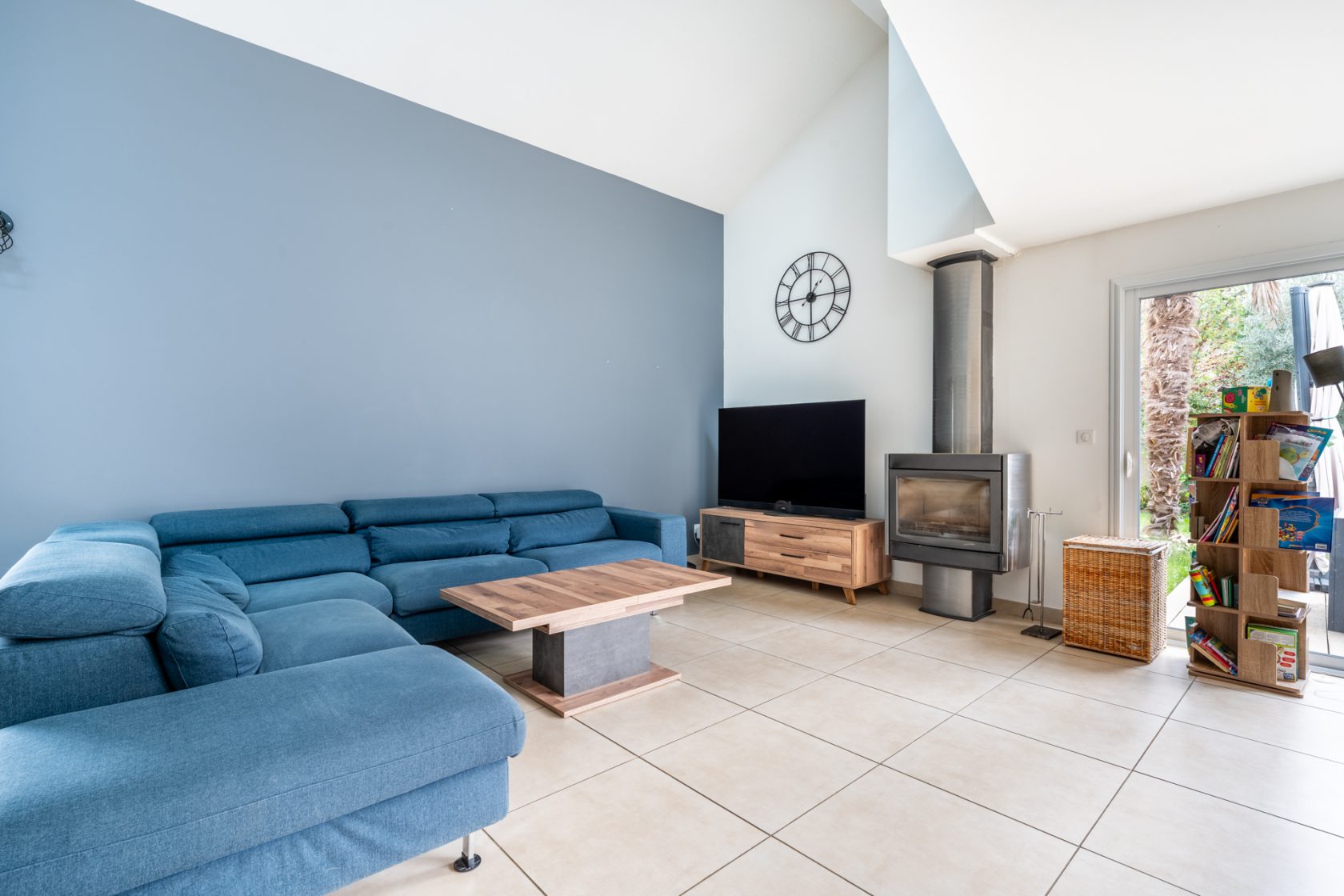 Maison contemporaine avec jardin