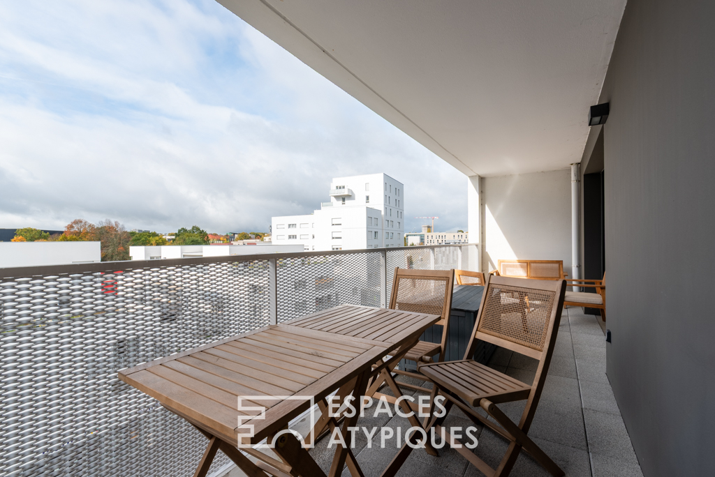 Appartement écrin contemporain en étage élevé